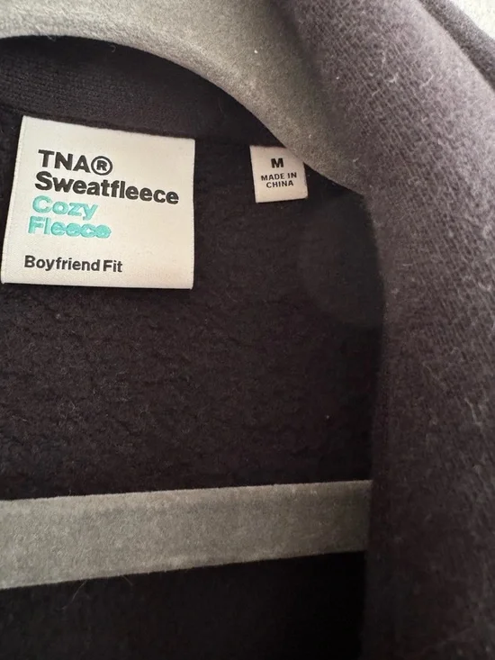 Black cozy fleece Button-Up Shirt jacket - Picture 3 of 4